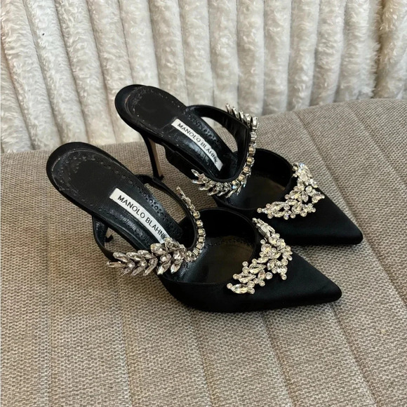 Manolo Blahnik Women's Black Lurum Embellished Mule Shoe Sz US 7/EU 37 - Picture 9 of 11